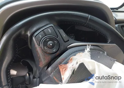 2018 Toyota Rav4 Xle z USA, uszkodzony, nr VIN JTMRFREV4JJ744971